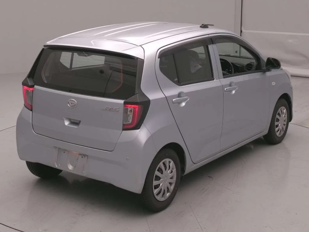 Daihatsu Mira e:S  с аукциона в Японии