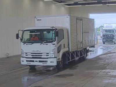 ISUZU FORWARD