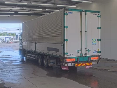 ISUZU GIGA