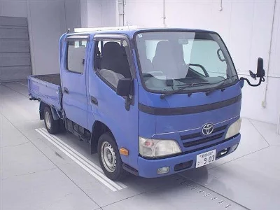 TOYOTA DYNA