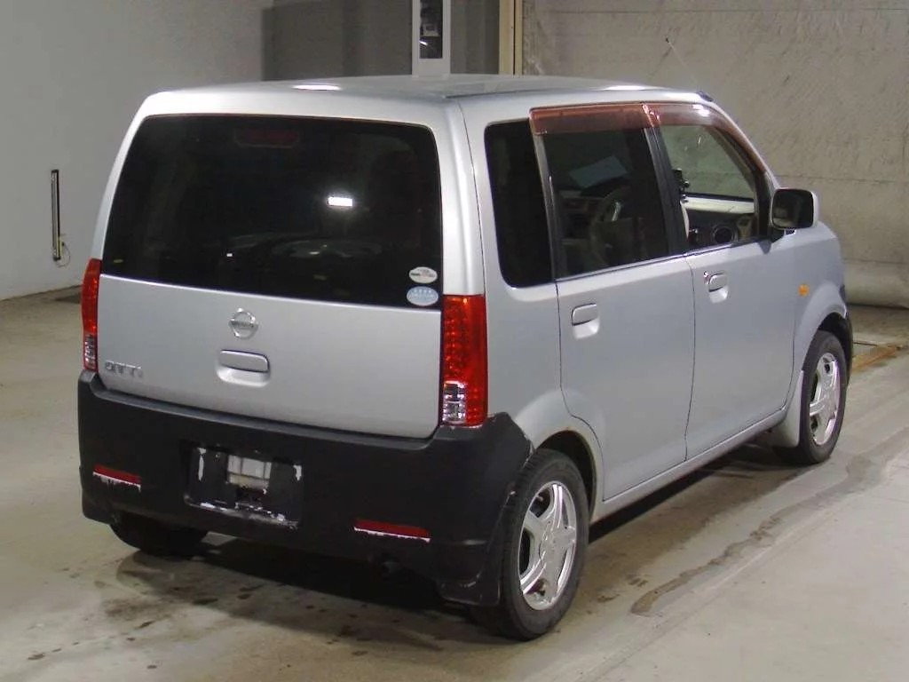 Nissan Otti  с аукциона в Японии