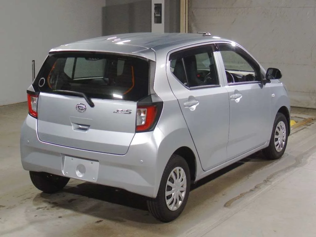 Daihatsu Mira e:S  с аукциона в Японии