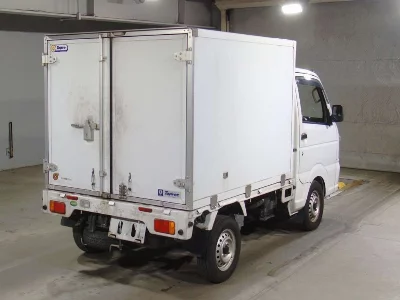 NISSAN NT100 CLIPPER