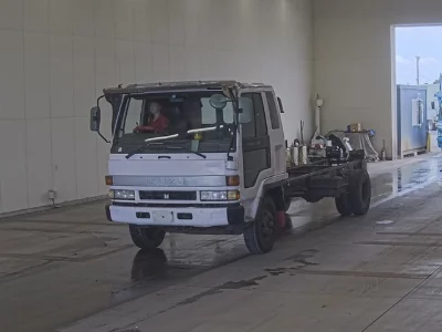 Isuzu Forward
