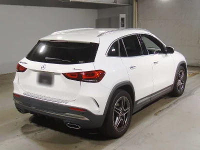 MERCEDES BENZ GLA