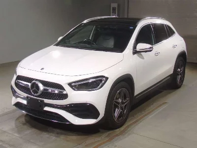 MERCEDES BENZ GLA