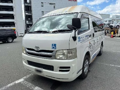 TOYOTA REGIUS VAN