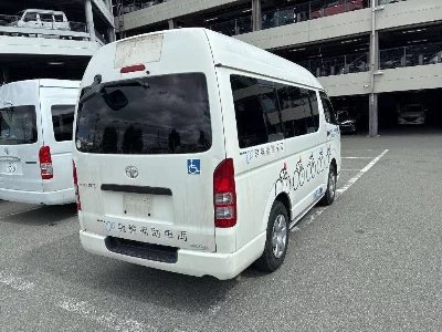 TOYOTA REGIUS VAN