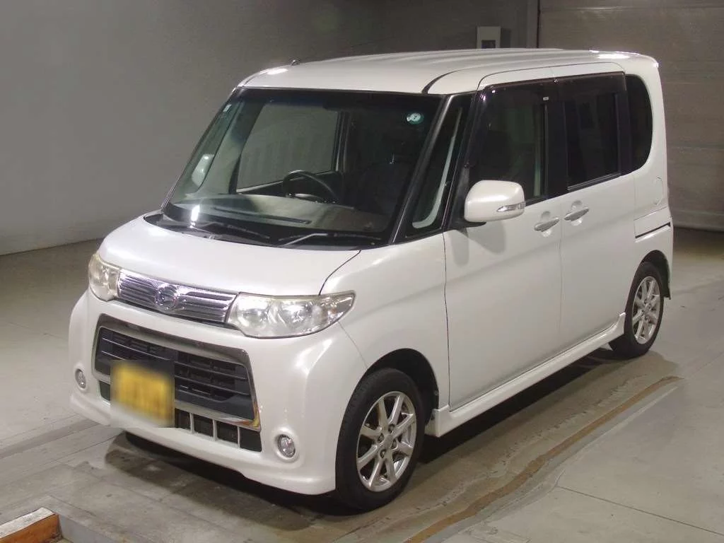 Daihatsu Tanto  с аукциона в Японии