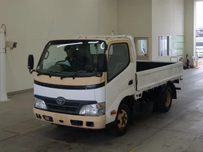 TOYOTA DYNA