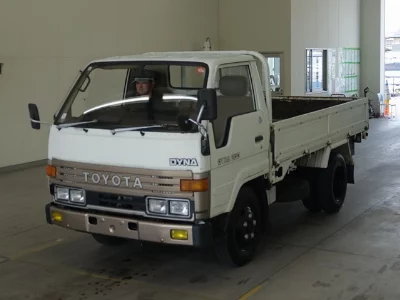 TOYOTA DYNA