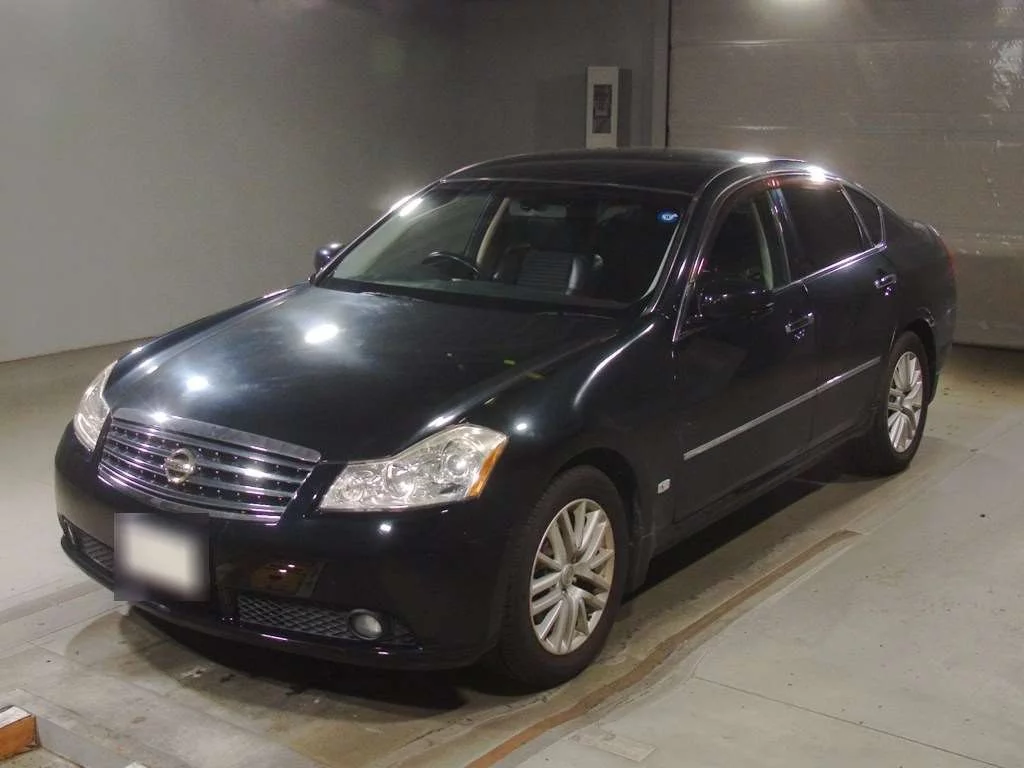 Nissan Fuga  с аукциона в Японии