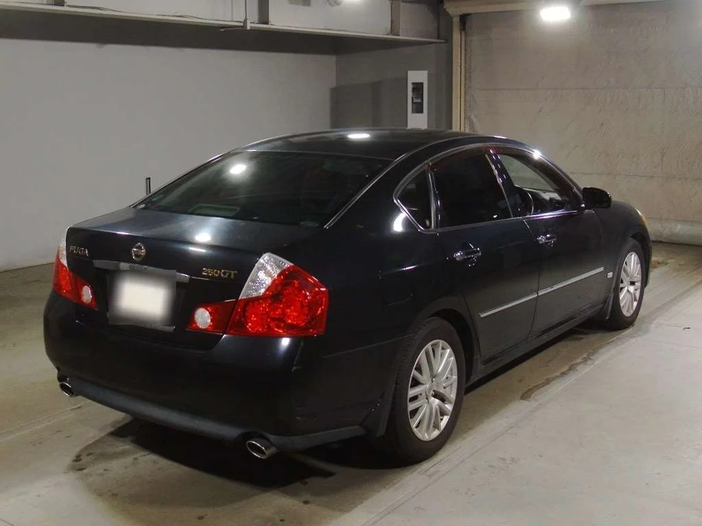 Nissan Fuga  с аукциона в Японии