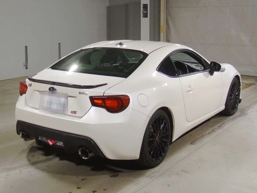 Subaru BRZ  с аукциона в Японии