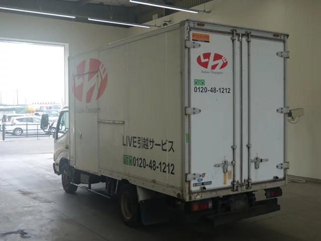 Hino Dutro  с аукциона в Японии