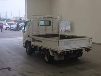 TOYOTA DYNA