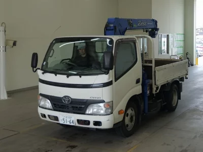 TOYOTA DYNA