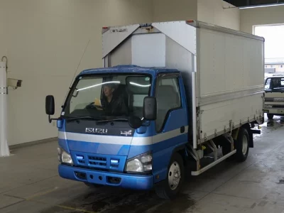 Isuzu Elf