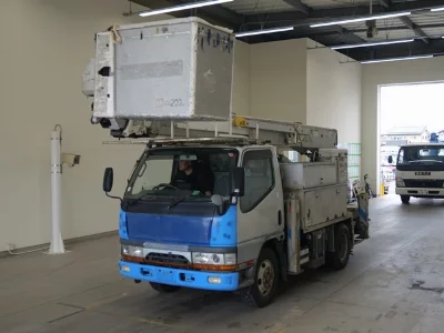 MITSUBISHI CANTER