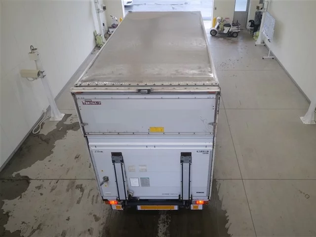 Hino Dutro  с аукциона в Японии