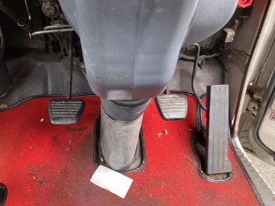 MITSUBISHI CANTER