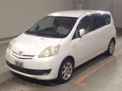 Daihatsu Boon Luminas