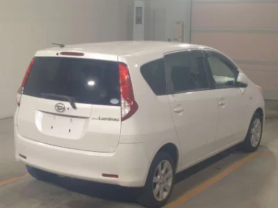 Daihatsu Boon Luminas