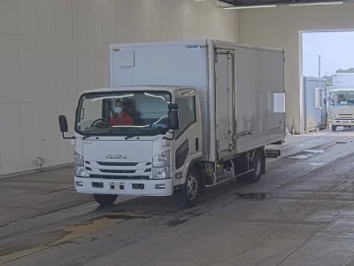 Isuzu Elf