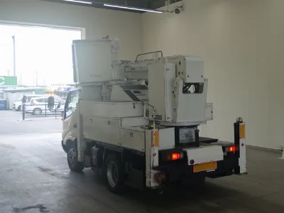 TOYOTA DYNA