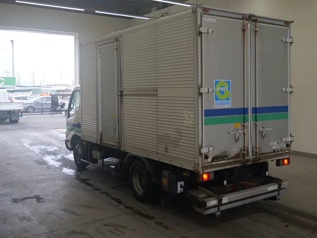 Hino Dutro  с аукциона в Японии
