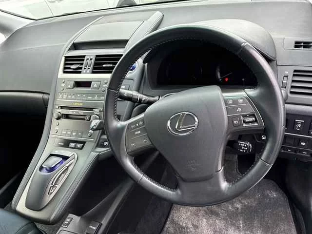 Lexus HS250h  с аукциона в Японии