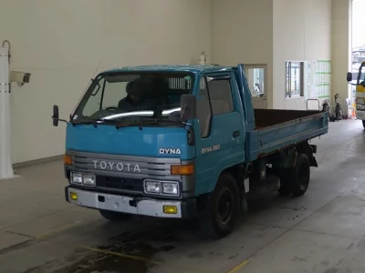 TOYOTA DYNA