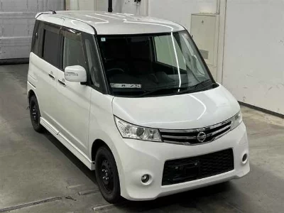 NISSAN ROOX
