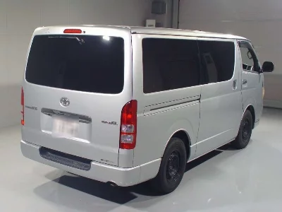 TOYOTA REGIUS VAN