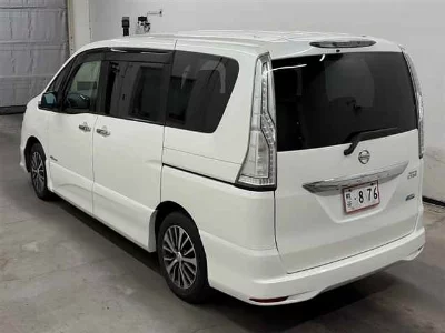 NISSAN SERENA
