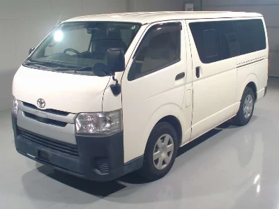 TOYOTA REGIUS VAN