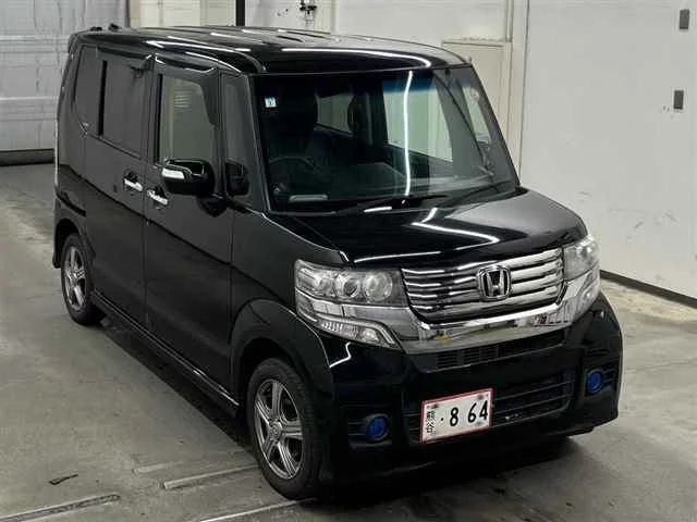 Honda N BOX CUSTOM  с аукциона в Японии