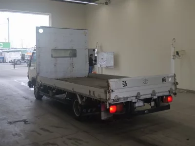 TOYOTA DYNA