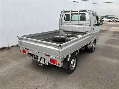 NISSAN NT100 CLIPPER