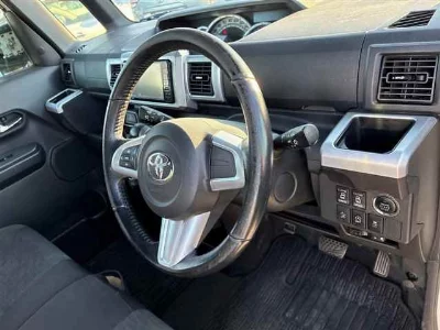 TOYOTA PIXIS MEGA