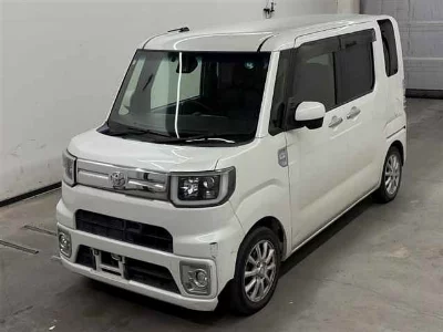 TOYOTA PIXIS MEGA