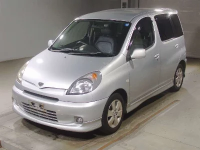 TOYOTA FUN CARGO