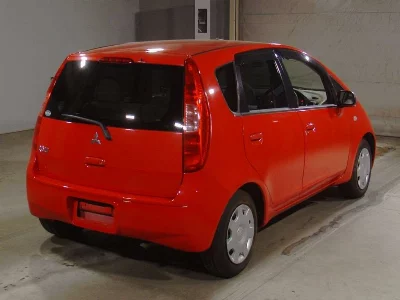 MITSUBISHI COLT