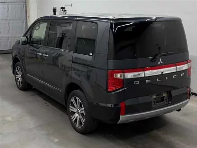 MITSUBISHI DELICA D:5
