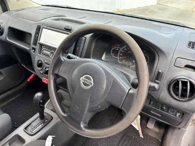 NISSAN AD