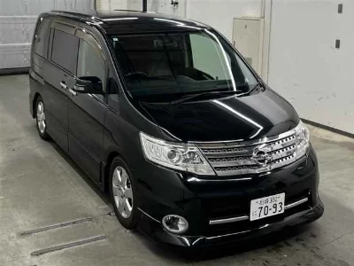 NISSAN SERENA