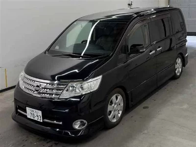 NISSAN SERENA