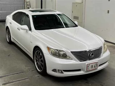 LEXUS LS