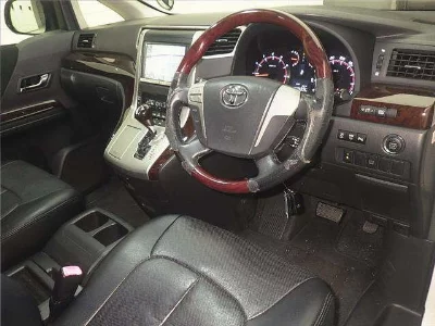 TOYOTA ALPHARD