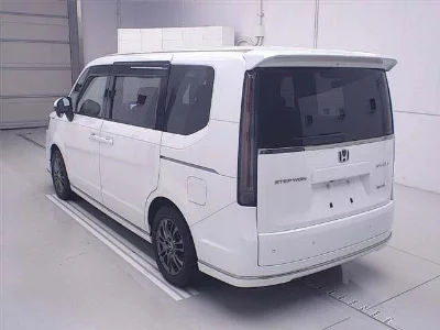 HONDA STEPWGN SPADA